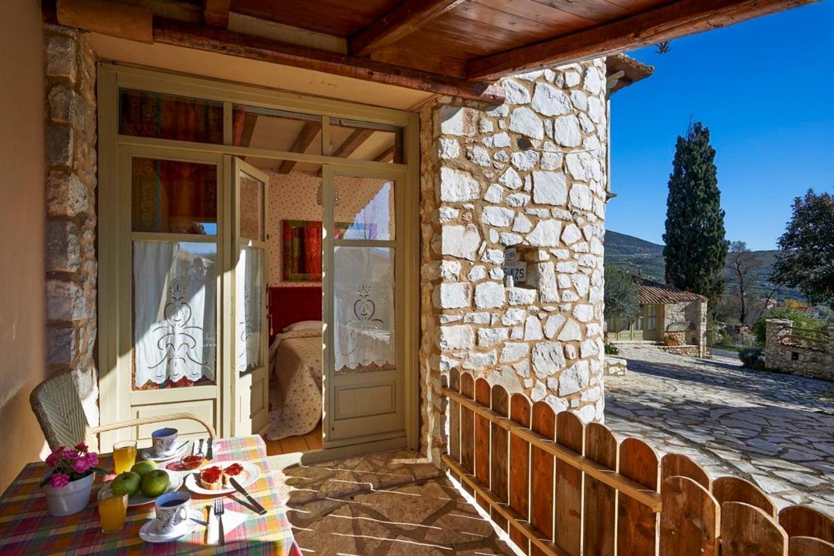 Elaion Guesthouse Ellinikón Extérieur photo